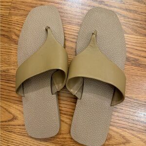 Banana Republic Tan Women's Sandals